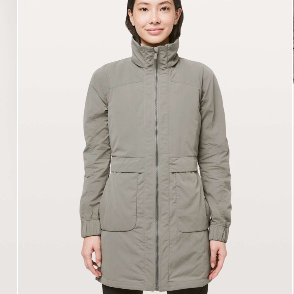Lululemon Keep On Trek 3-in-1 Jacket
Carbon Dust